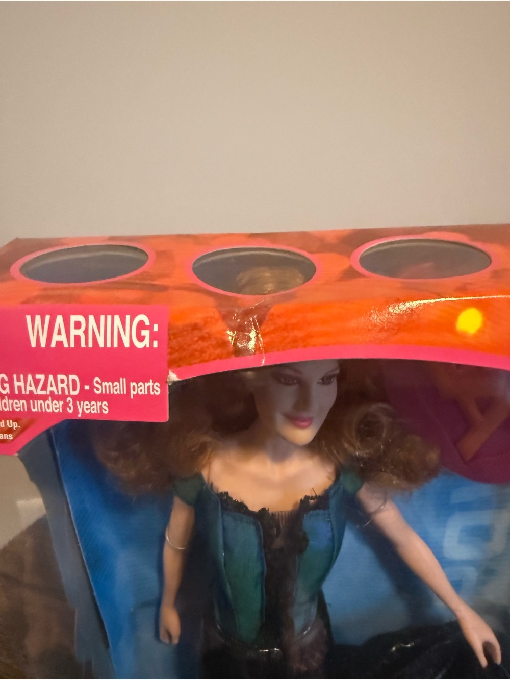 Collector Barbie - Picture 3 of 5